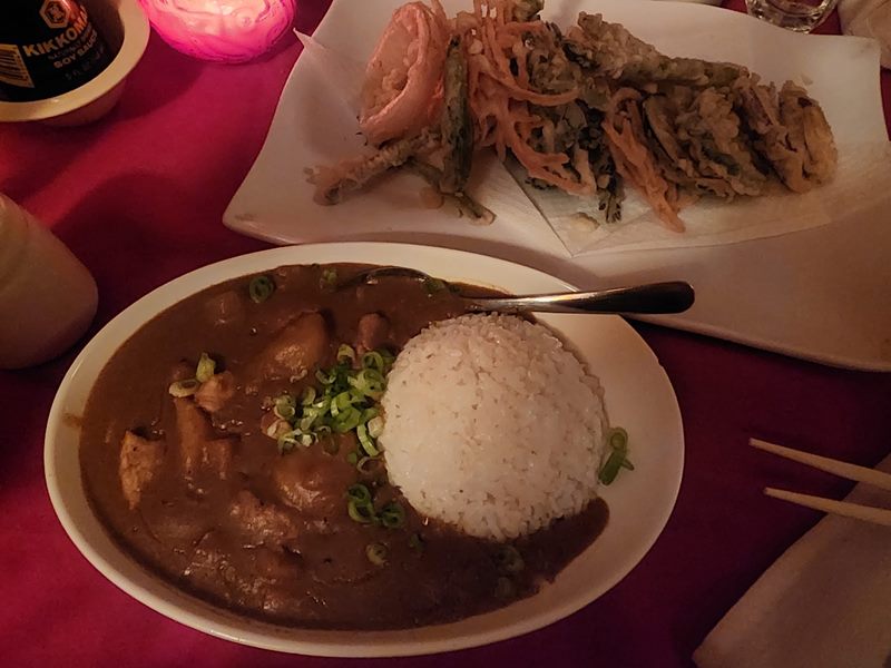 Niki's Tokyo Inn food